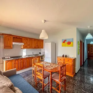 Apartment Lightbooking Luymar Con Piscina De, Mazo